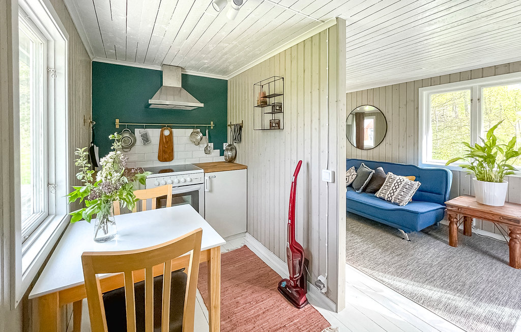 Stuga i Askome, 4 bäddar – bild 4 av 5