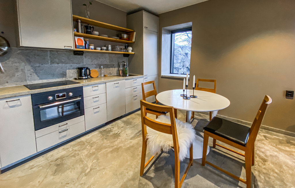Stuga i Vallda, 3 bäddar – bild 4 av 5
