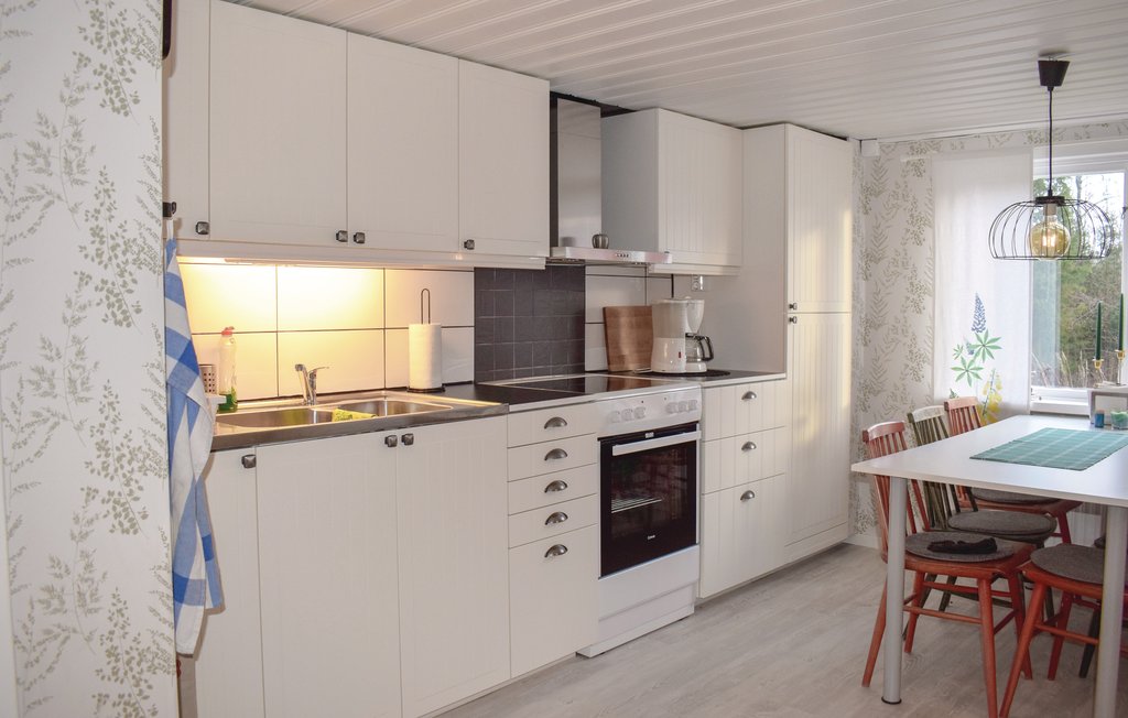 Stuga i Diö, 4 bäddar – bild 4 av 5
