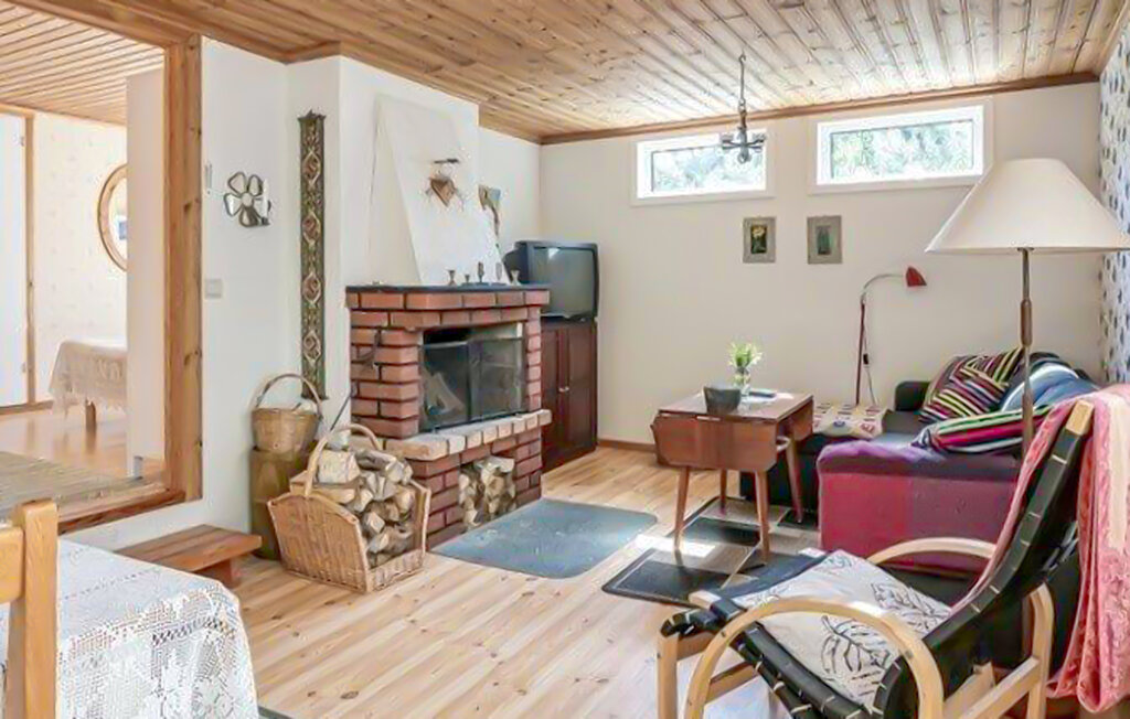Stuga i Linneryd, 6 bäddar – bild 3 av 5
