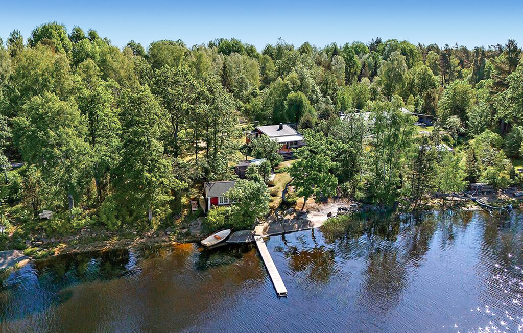 Stuga i Linneryd, 6 bäddar – bild 2 av 5