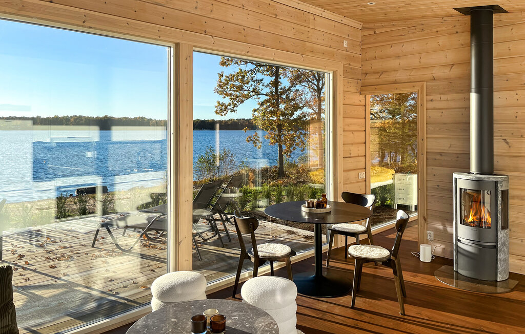 Stuga i Bolmsö, 4 bäddar – bild 2 av 5
