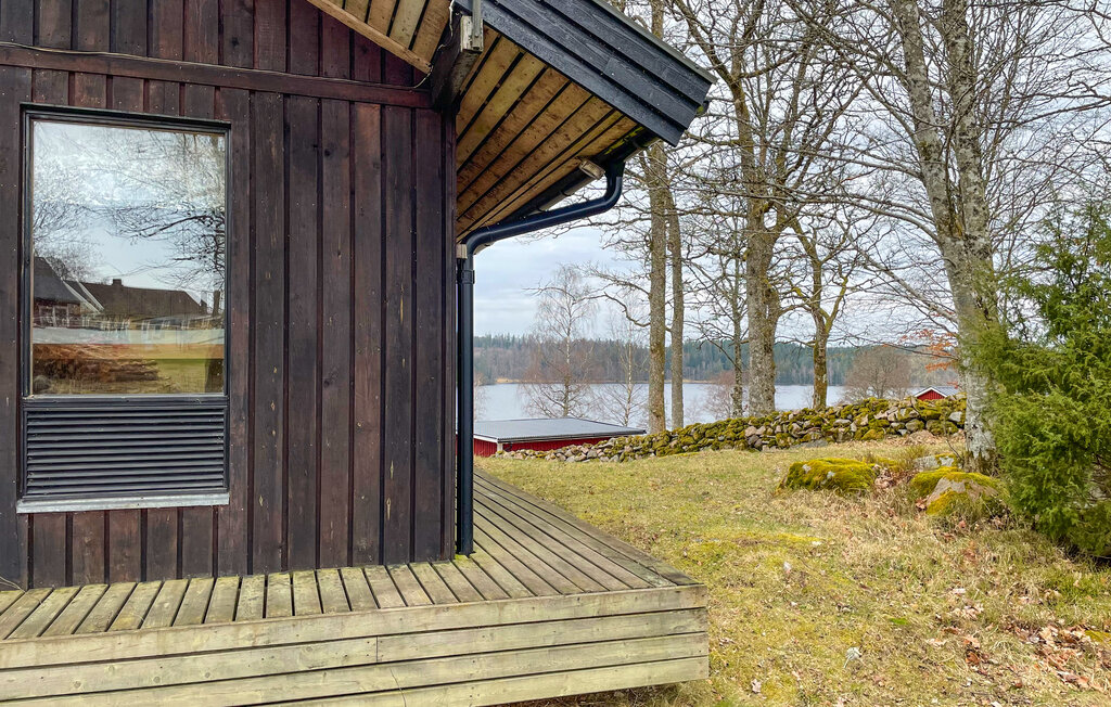 Stuga i Smålandsstenar, 6 bäddar – bild 2 av 5