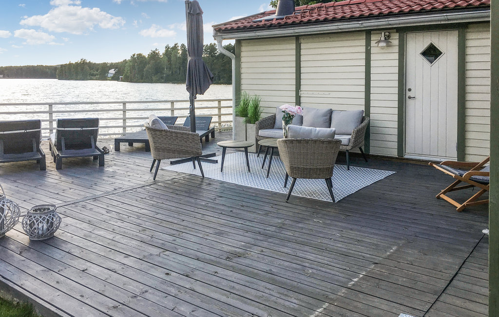 Stuga i Hjältevad, 9 bäddar – bild 3 av 5