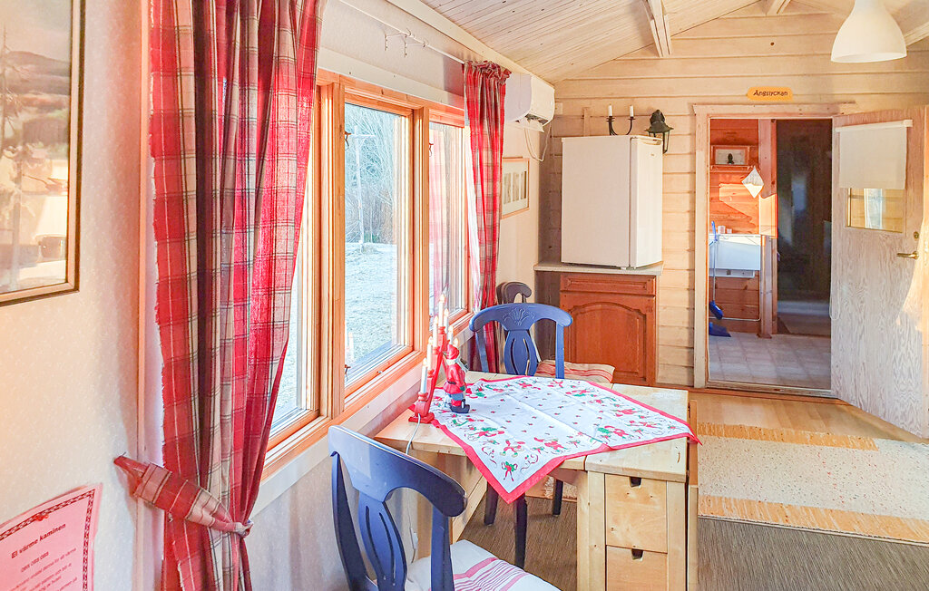 Stuga i Sandhem, 4 bäddar – bild 3 av 5