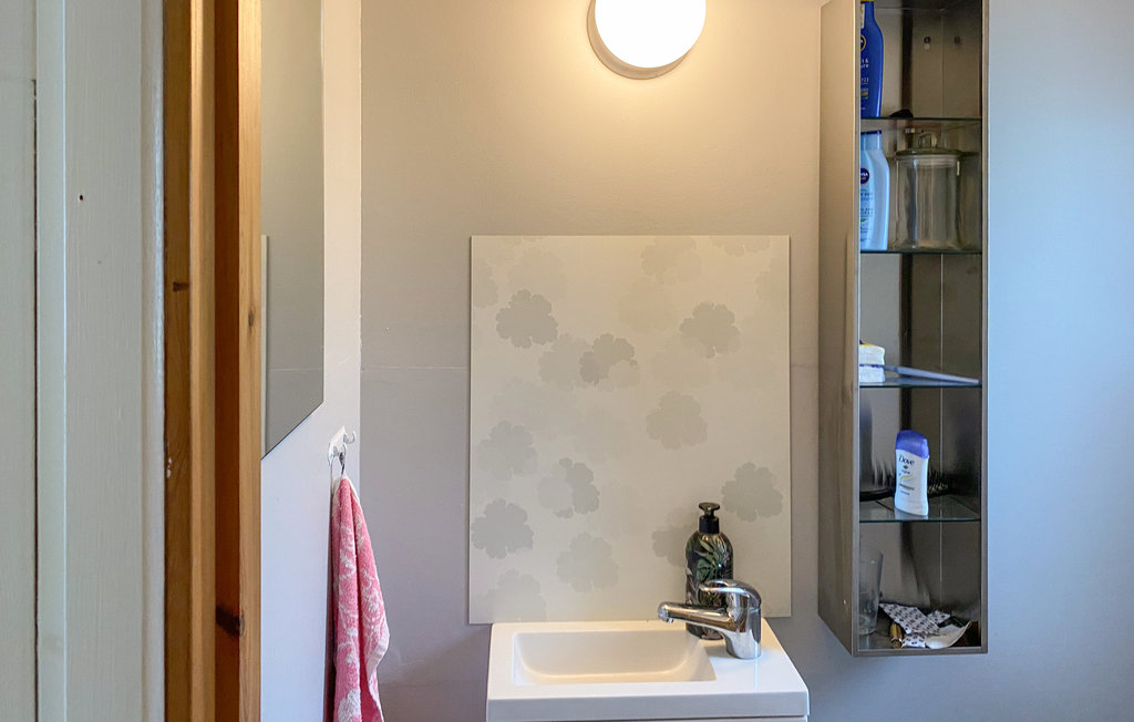 Semesterhus - Högsby/Oskarshamn , Sverige - S35612 25