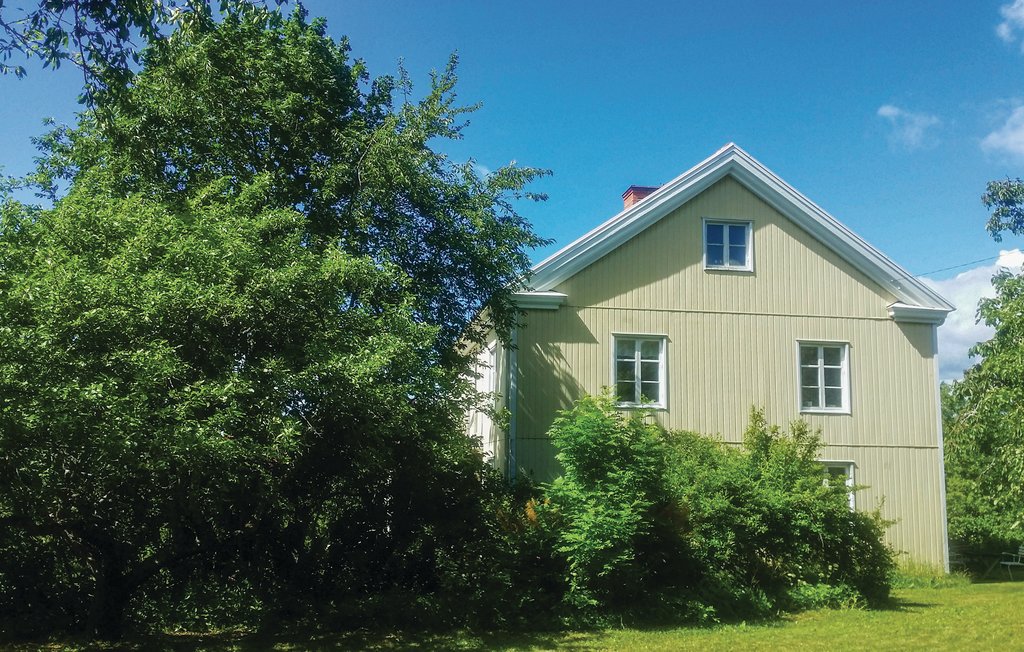 Stuga i Vimmerby, 6 bäddar – bild 2 av 5