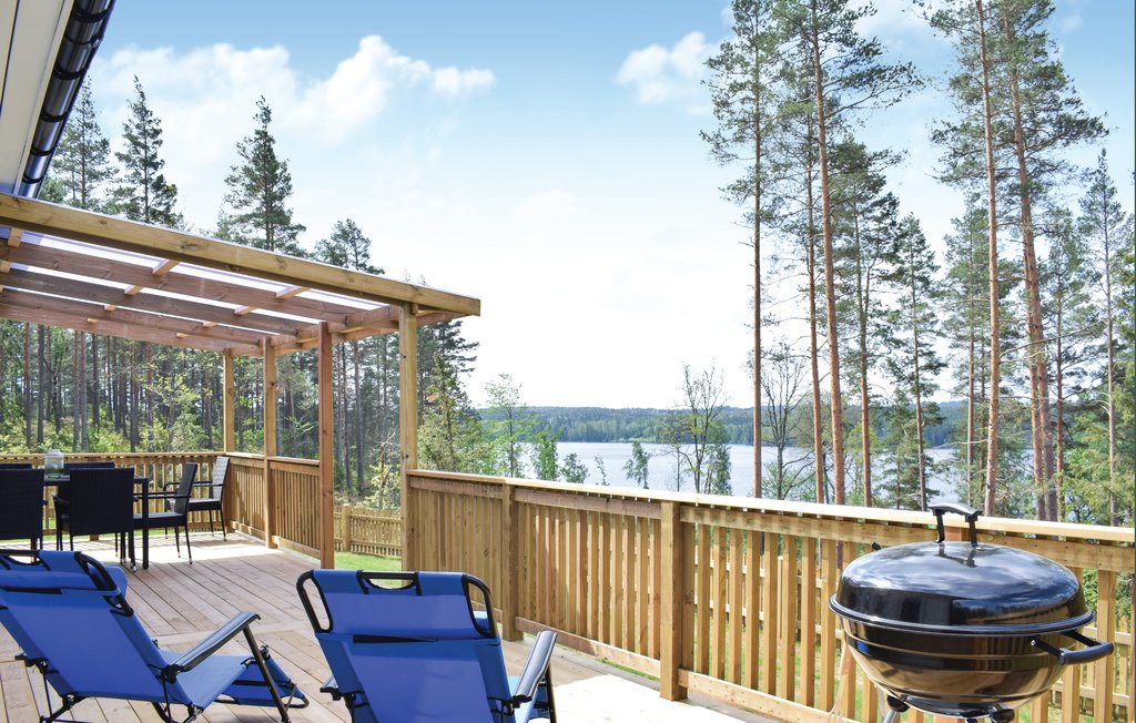 Ferienhaus bei Gårdveda Målilla mit Blick auf den Flaten See