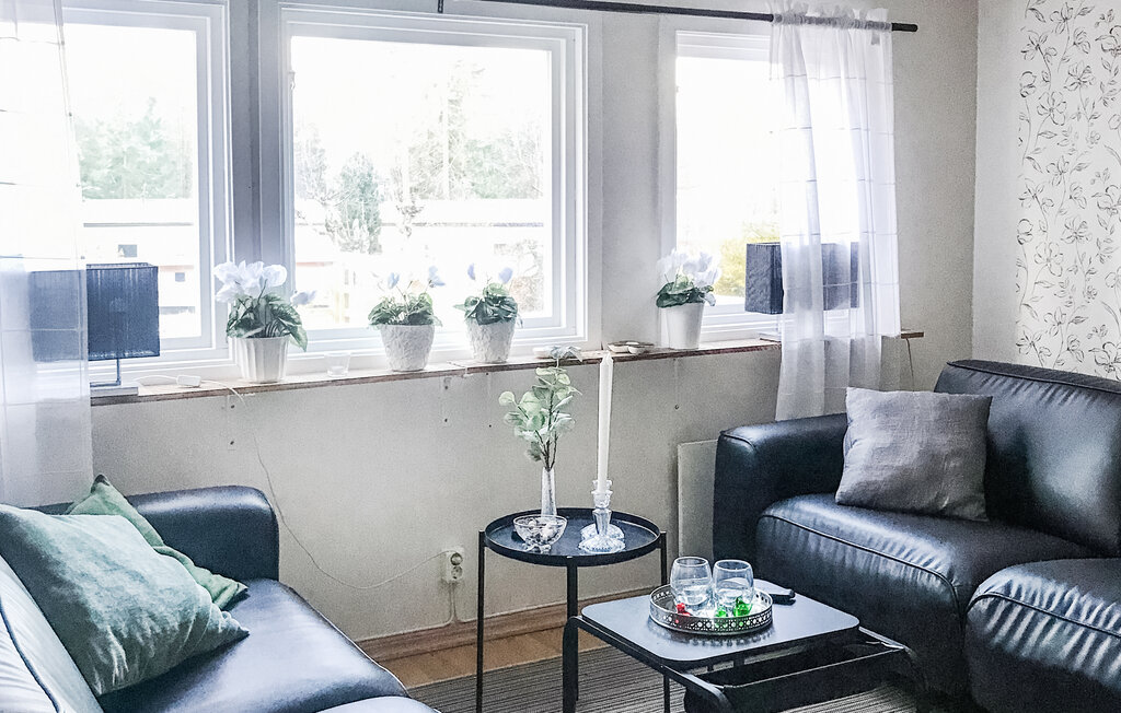 Stuga i Mönsterås, 6 bäddar – bild 3 av 5