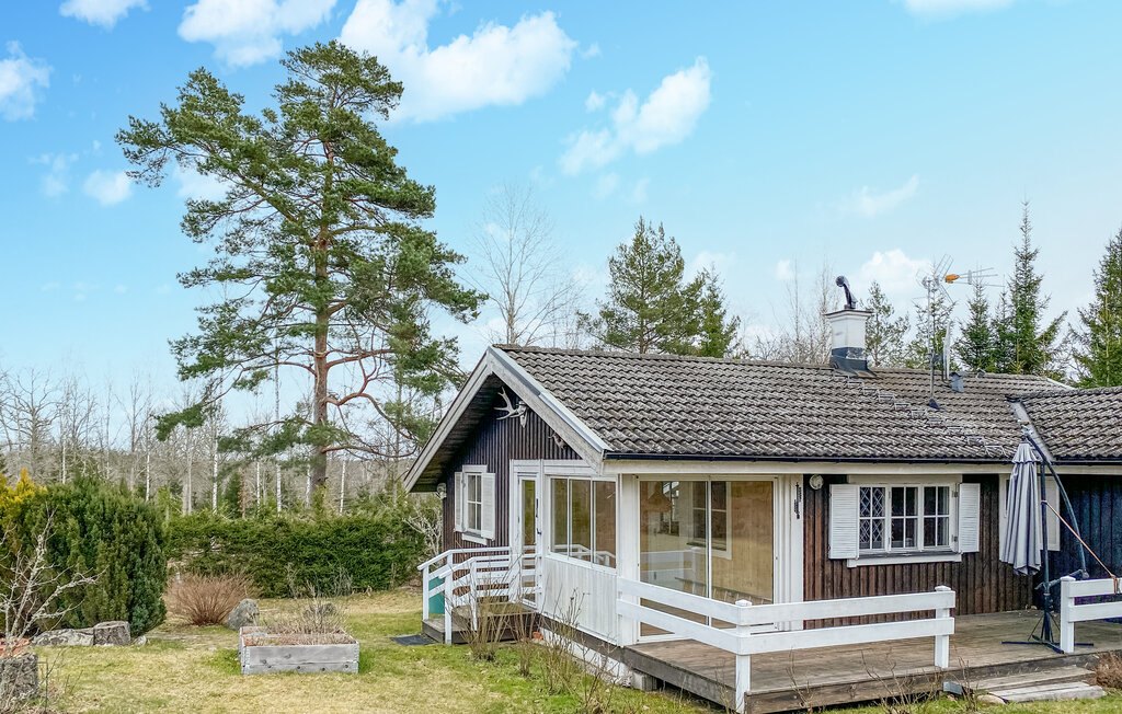 Stuga i Högsby, 4 bäddar – bild 2 av 5