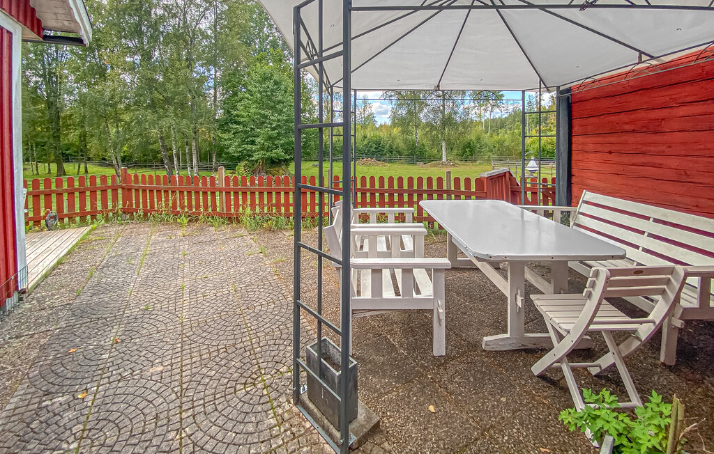 Stuga i Läckeby, 3 bäddar – bild 2 av 5