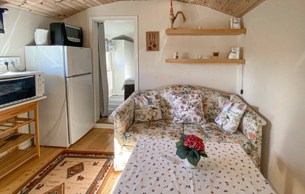 Stuga i Oskarshamn, 4 bäddar – bild 3 av 5
