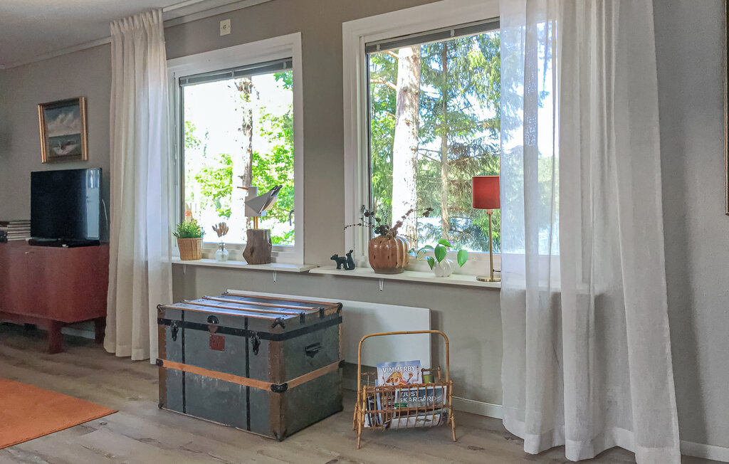 Stuga i Hultsfred, 9 bäddar – bild 4 av 5
