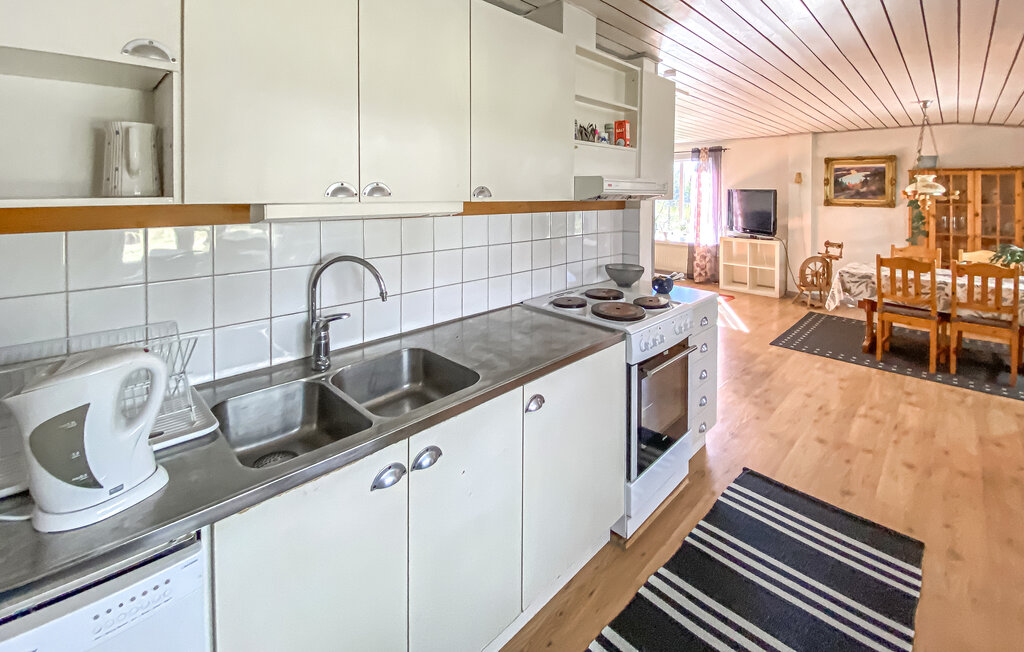 Stuga i Nybro, 4 bäddar – bild 4 av 5