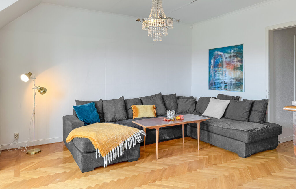 Lägenhet i Högsby, 6 bäddar – bild 2 av 5