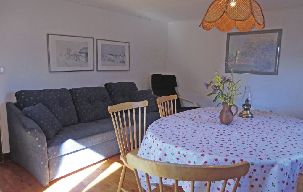 Stuga i Löttorp, 5 bäddar – bild 4 av 5