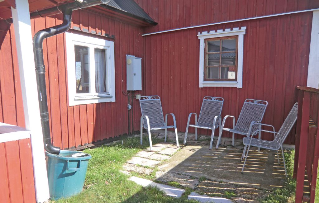 Stuga i Löttorp, 5 bäddar – bild 3 av 5