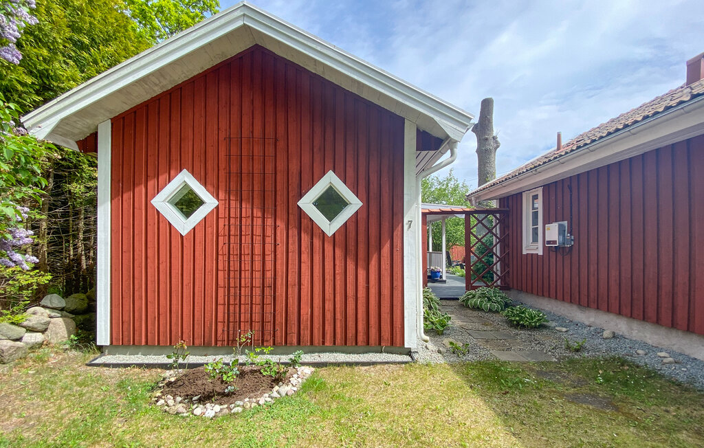 Stuga i Löttorp, 4 bäddar – bild 2 av 5