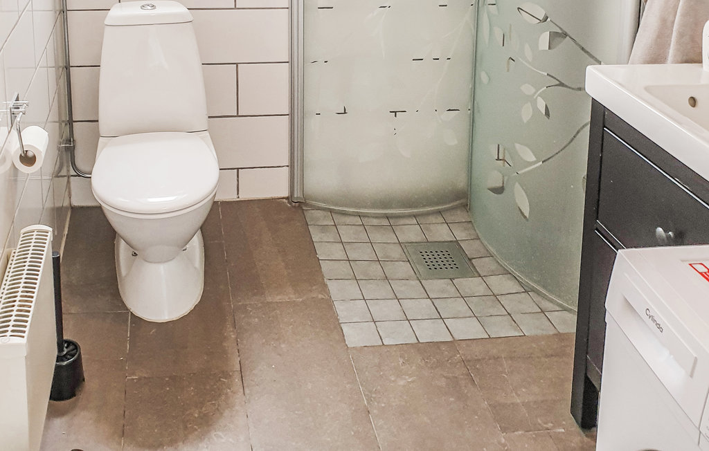 Stuga i Löttorp, 6 bäddar – bild 5 av 5