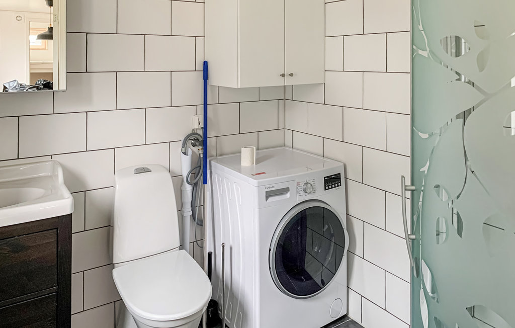 Stuga i Löttorp, 10 bäddar – bild 4 av 5