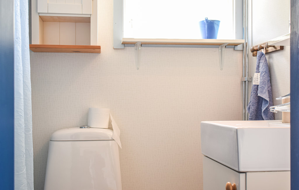 Stuga i Löttorp, 2 bäddar – bild 5 av 5