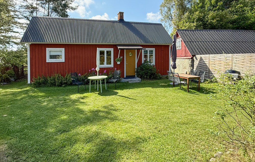 Stuga i Löttorp, 6 bäddar – bild 2 av 5