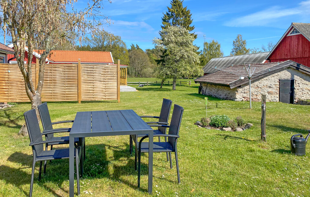 Stuga i Löttorp, 5 bäddar – bild 2 av 5