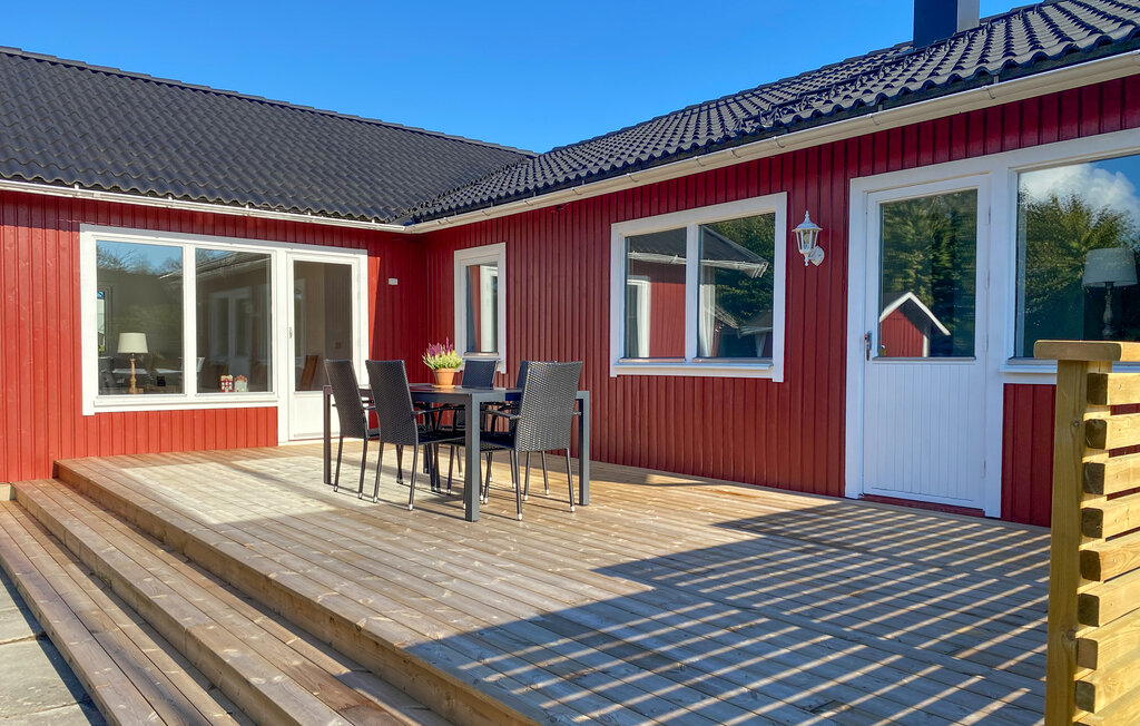Stuga i Löttorp, 10 bäddar – bild 2 av 5