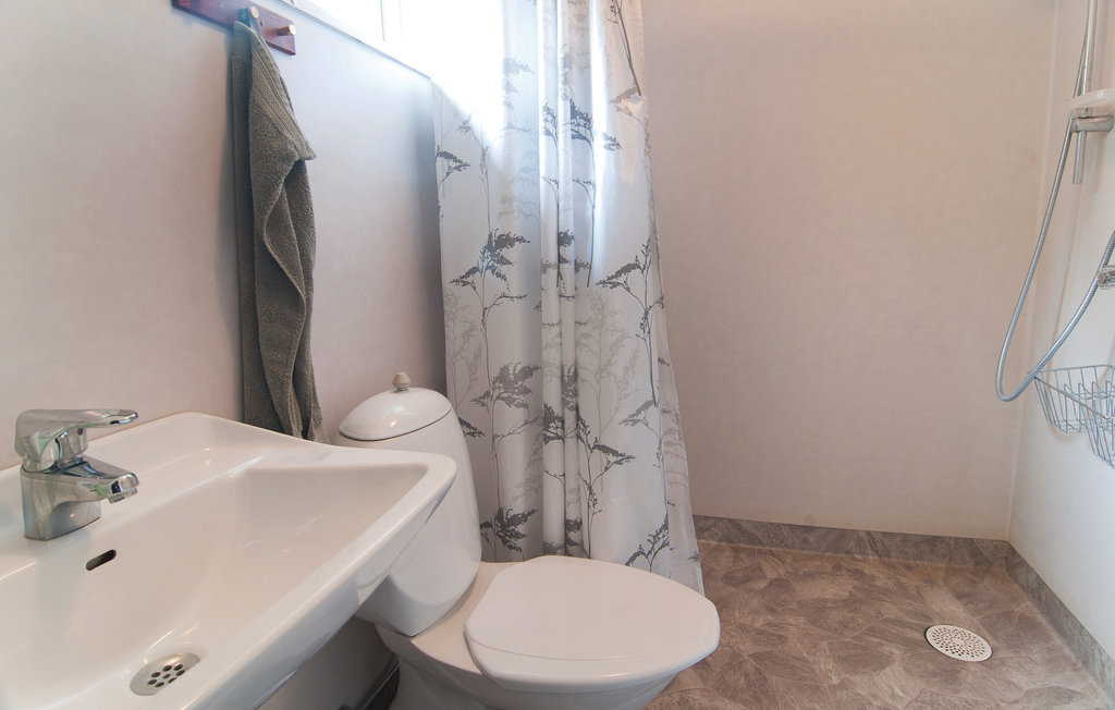 Semesterhus - Hangvar/Lärbro , Sverige - S42143 7