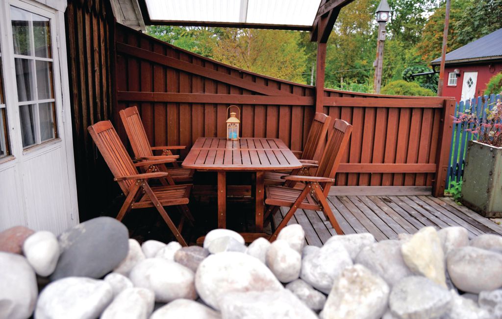 Stuga i Lärbro, 2 bäddar – bild 2 av 5