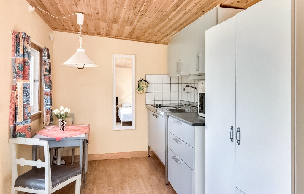 Stuga i Visby, 2 bäddar – bild 2 av 5