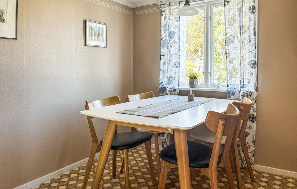 Stuga i Lärbro, 4 bäddar – bild 5 av 5