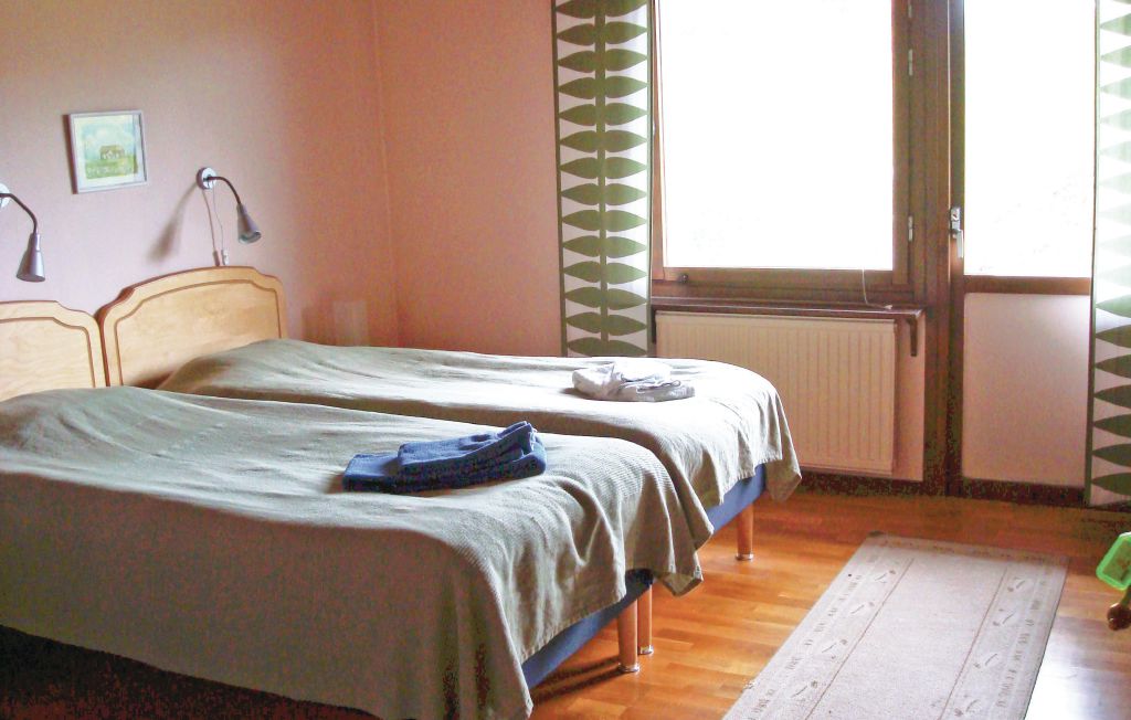 Feriehuse - Strängnäs , Sverige - S43229 9