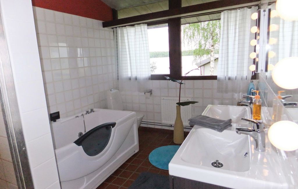 Feriehus - Strängnäs , Sverige - S44963 38