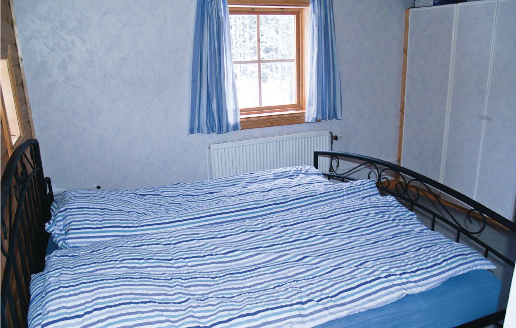 Semesterhus - Lesjöfors , Sverige - S45469 15