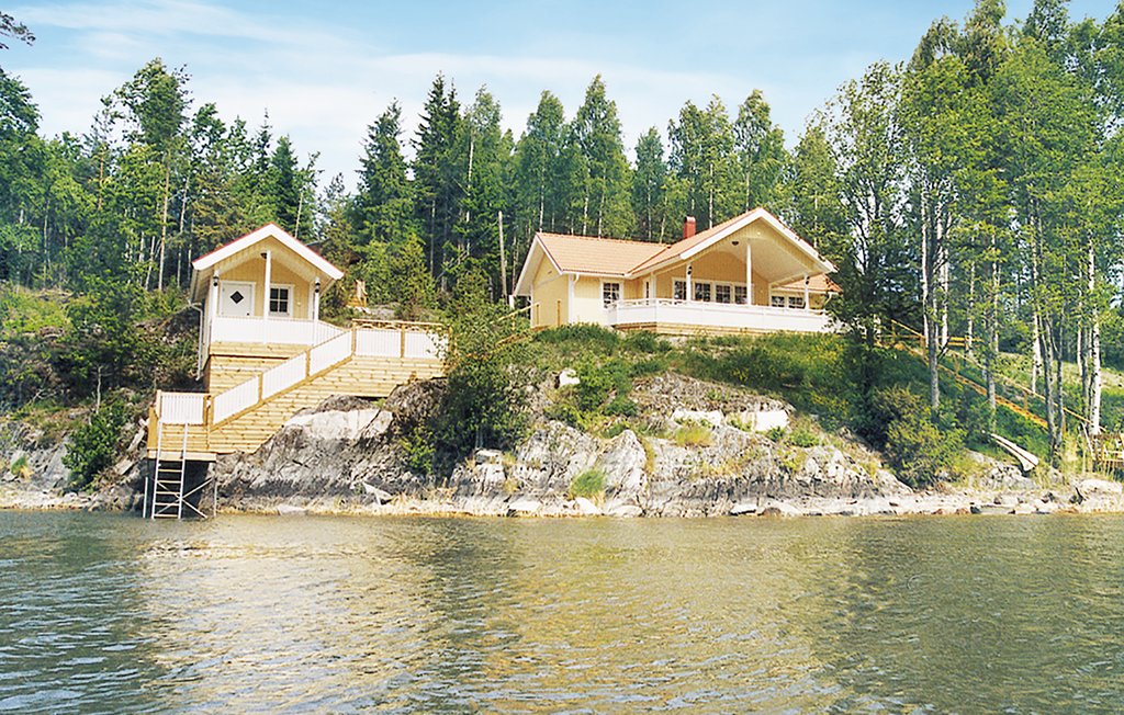 Semesterhus - Segmon , Sverige