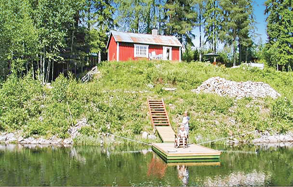 Stuga i Råda, 4 bäddar – bild 5 av 5