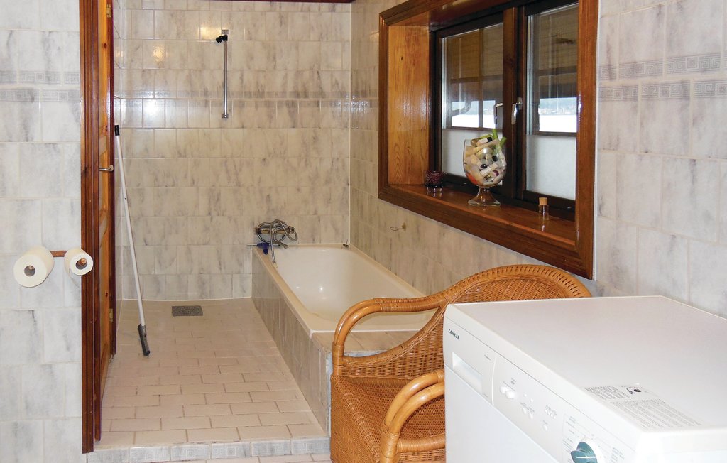 Semesterhus - Kälarne , Sverige - S49176 37