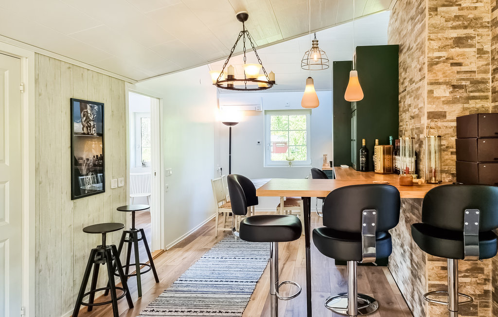 Semesterhus - Hova , Sverige - S50533 6