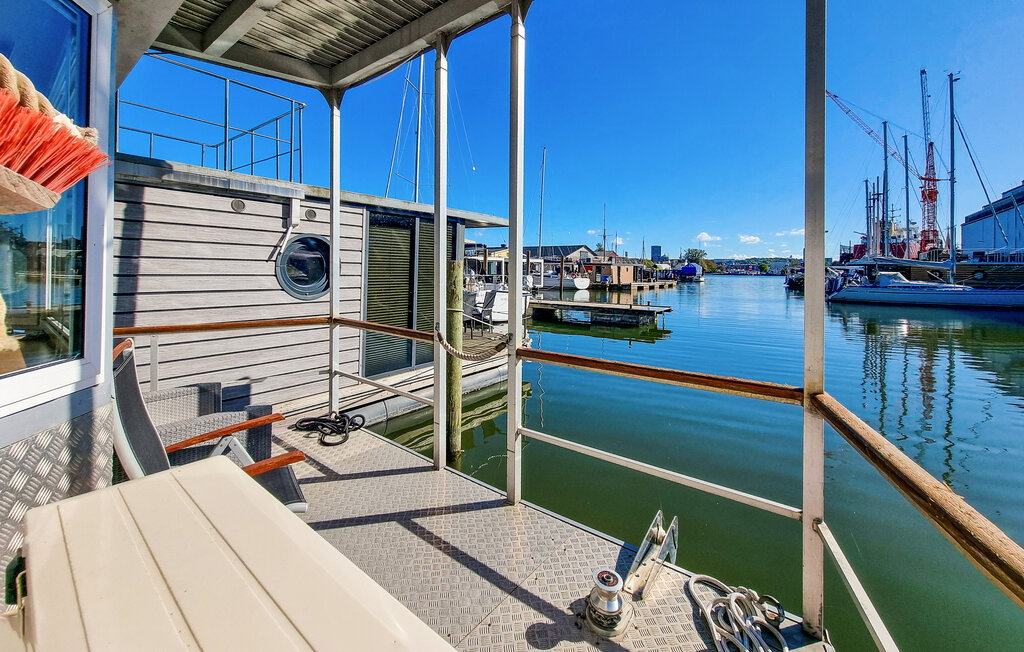 Husbåt/Hus på vatten - Göteborg , Sverige - S50501 2