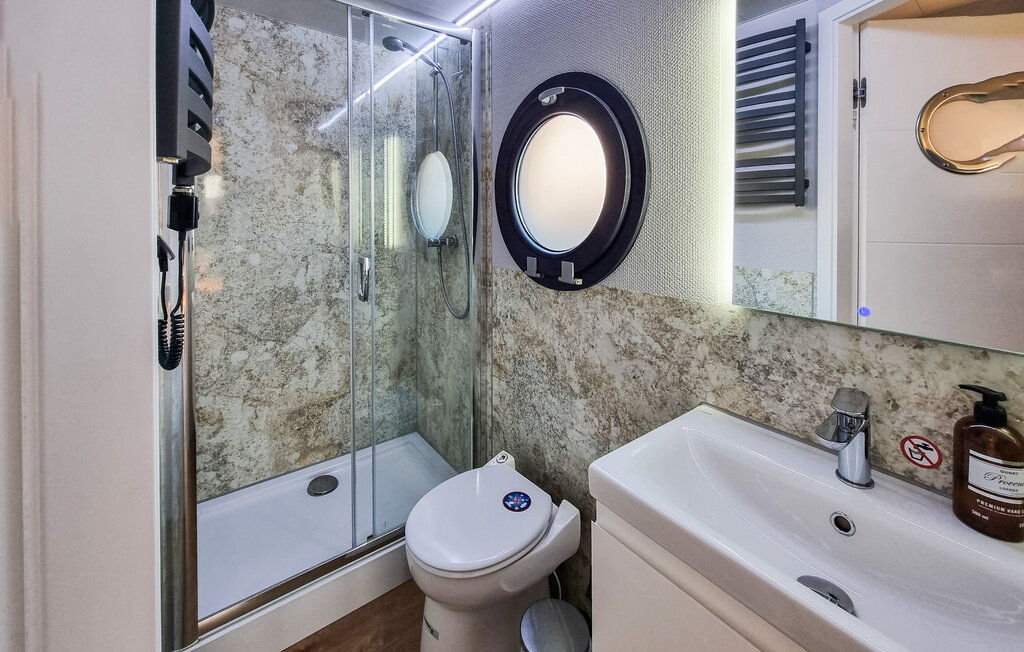 Hausboot - Göteborg , Schweden - S50502 14