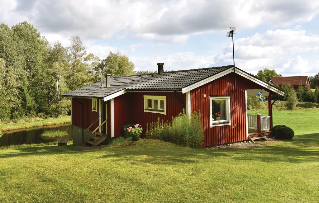 Stuga i Mjöback, 4 bäddar – bild 2 av 5