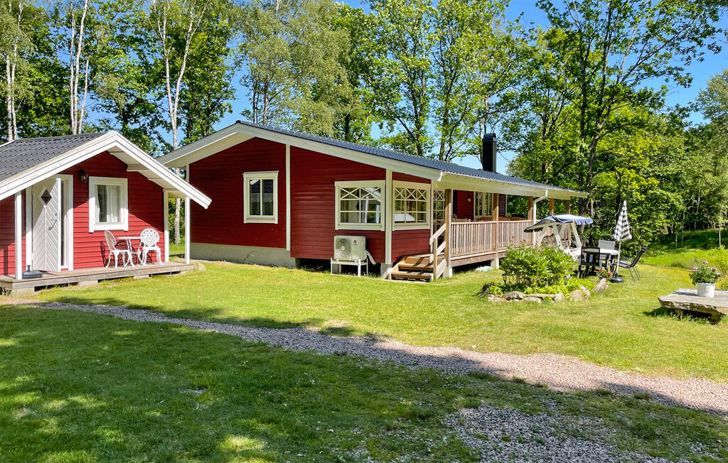 Stuga i Torestorp, 6 bäddar – bild 3 av 5