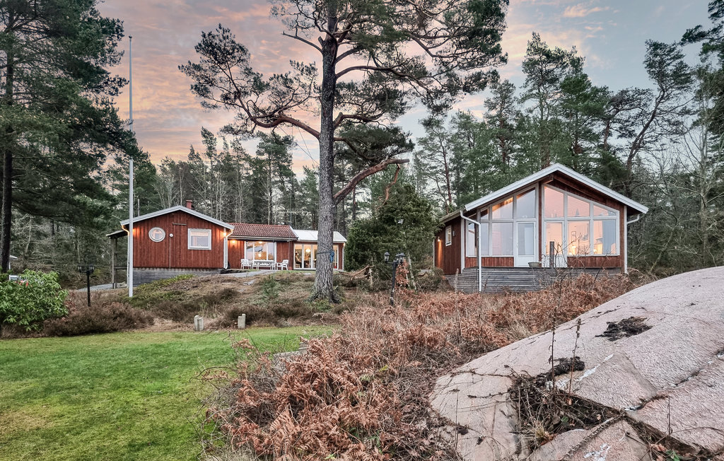 Semesterhus - Lidköping , Sverige