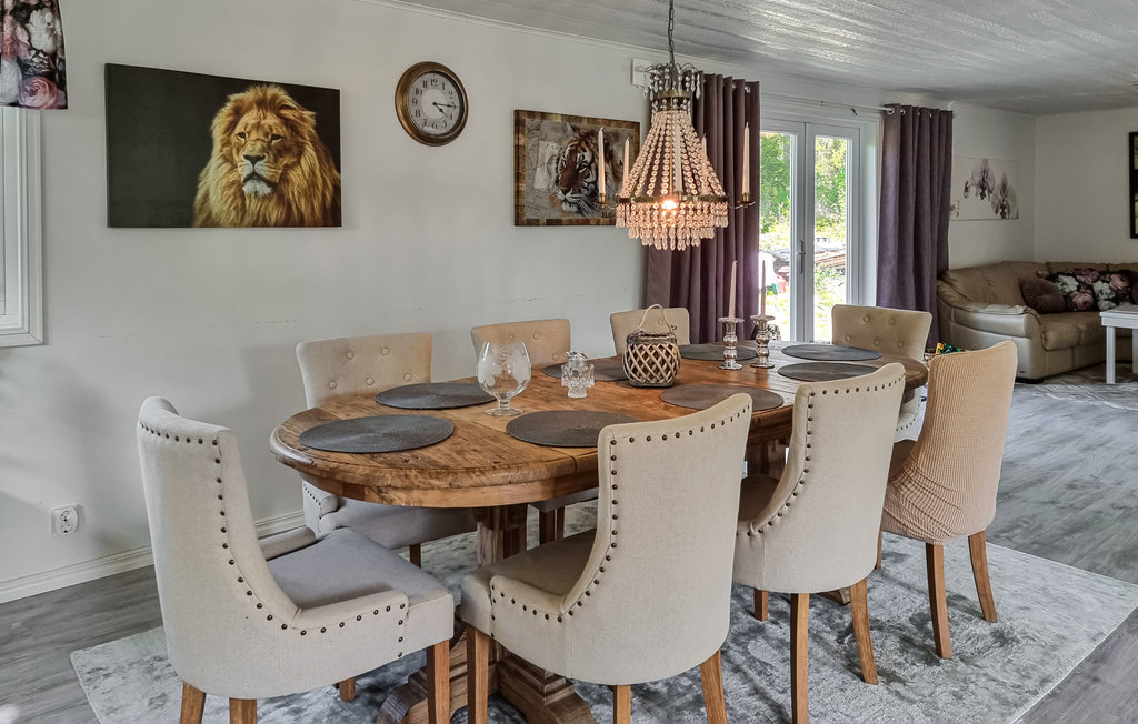 Stuga i Norra Kedum, 6 bäddar – bild 4 av 5