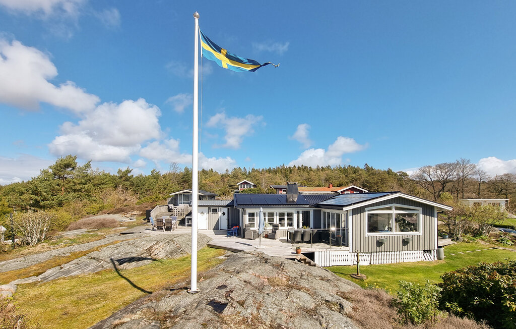 Stuga i tjörn, 8 bäddar