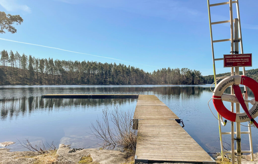 Stuga i Lindome, 6 bäddar – bild 2 av 5