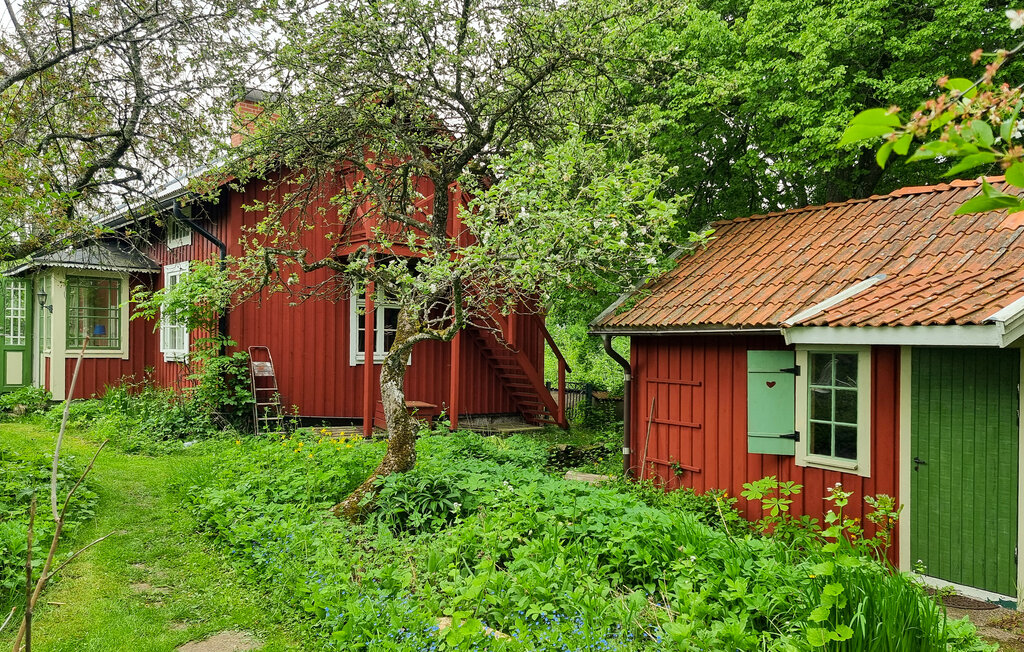 Stuga i Källby, 4 bäddar – bild 2 av 5