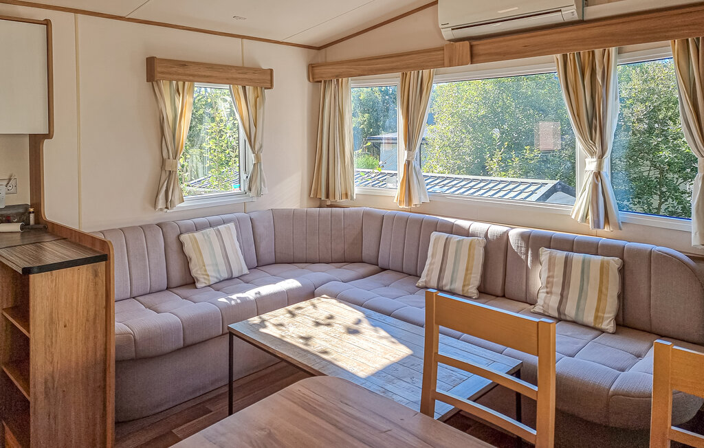 Semesterhus - Göteborg , Sverige - S51033 3