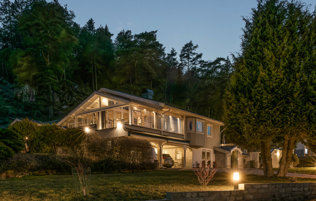 Semesterhus - Uddevalla , Sverige